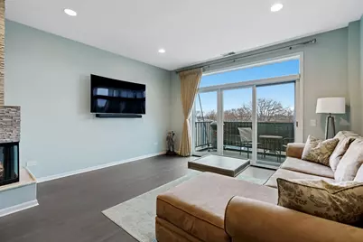 2040 W Belmont Avenue #405, Chicago, IL 60618 - Photo 9