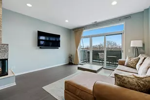 2040 W Belmont Ave, Chicago, IL 60618 - Photo 9