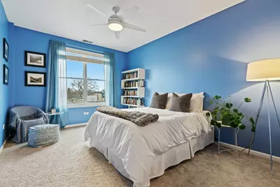 2040 W Belmont Avenue #405, Chicago, IL 60618 - Photo 11