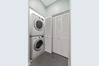 2040 W Belmont Avenue #405, Chicago, IL 60618 - Photo 15