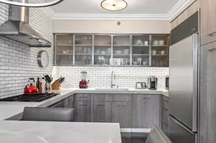 25 E Superior St, Chicago, IL 60611 - Photo 9