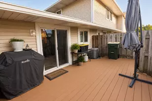 1457 Fremont Dr, Hanover Park, IL 60133 - Photo 13
