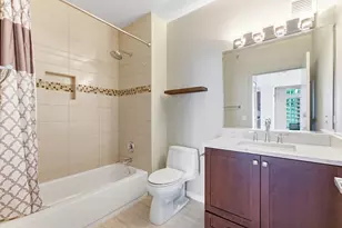 600 N Dearborn St, Chicago, IL 60654 - Photo 13