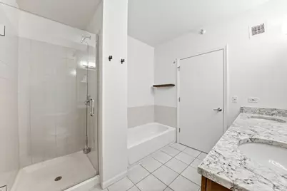 600 N Dearborn Street #1501, Chicago, IL 60654 - Photo 17