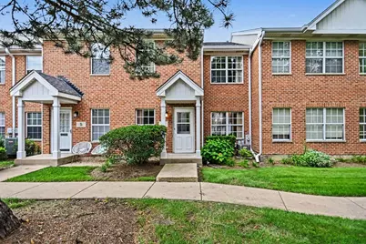 3 4 Seasons Court, Elmhurst, IL 60126 - Photo 1