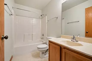 3 4 Season's Ct, Elmhurst, IL 60126 - Photo 23