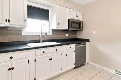 534 Whitney Avenue, Winthrop Harbor, IL 60096 - Photo 11