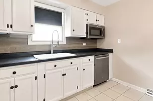 534 Whitney Ave, Winthrop Harbor, IL 60096 - Photo 11