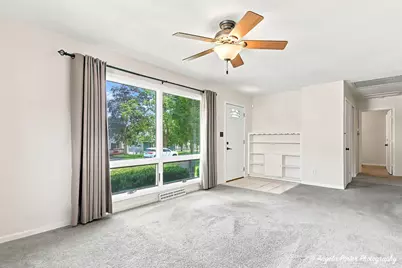 534 Whitney Avenue, Winthrop Harbor, IL 60096 - Photo 5