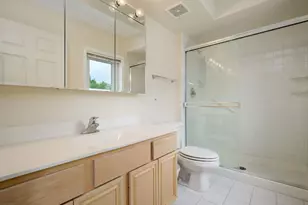7071 W Touhy Ave, Niles, IL 60714 - Photo 15