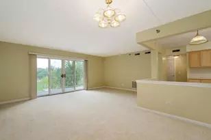 7071 W Touhy Ave, Niles, IL 60714 - Photo 5