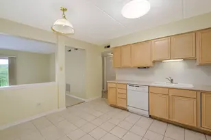 7071 W Touhy Ave, Niles, IL 60714 - Photo 9