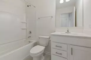 1289 Lakepointe Dr, Schaumburg, IL 60173 - Photo 19