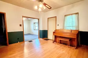 54 Lafayette St, Saunemin, IL 61769 - Photo 5