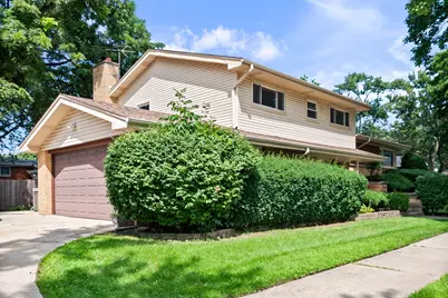 600 Florence Drive, Park Ridge, IL 60068 - Photo 3