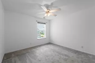 1024 Moraine Dr, South Elgin, IL 60177 - Photo 13
