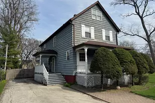 933 Harms Rd, Glenview, IL 60025 - Photo 1