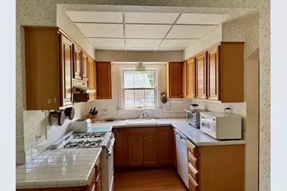 933 Harms Road, Glenview, IL 60025 - Photo 9