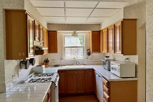 933 Harms Rd, Glenview, IL 60025 - Photo 9