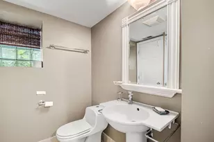 4421 N Beacon St, Chicago, IL 60640 - Photo 29