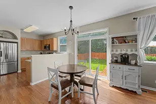 307 S Cornerstone Dr, Volo, IL 60020 - Photo 11
