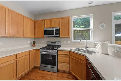307 S Cornerstone Drive, Volo, IL 60020 - Photo 13