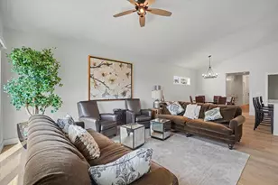 3139 Palmer Dr, Champaign, IL 61822 - Photo 9
