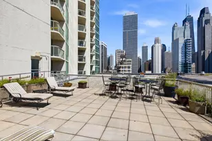 111 W Maple St, Chicago, IL 60610 - Photo 21