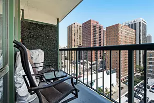 111 W Maple St, Chicago, IL 60610 - Photo 11