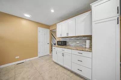 8043 Salisbury Avenue, Lyons, IL 60534 - Photo 9