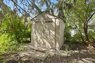 1086 Hickory Ln, Elk Grove Village, IL 60007 - Photo 23