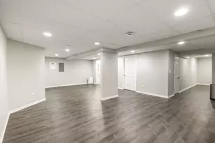 2777 Blakely Ln, Naperville, IL 60540 - Photo 25