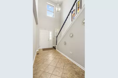 2777 Blakely Lane, Naperville, IL 60540 - Photo 9
