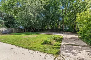 1119 9th Ave, Rockford, IL 61101 - Photo 17