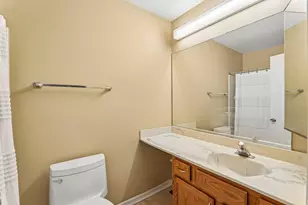 95 N Macgillis Dr, Round Lake, IL 60073 - Photo 23