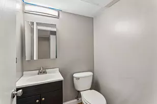 95 N Macgillis Dr, Round Lake, IL 60073 - Photo 29