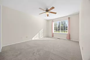 460 Mayflower Ln, Bartlett, IL 60103 - Photo 19