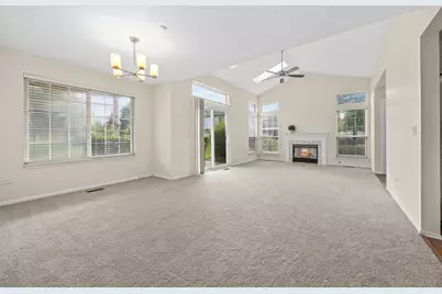 460 Mayflower Lane #4, Bartlett, IL 60103 - Photo 11