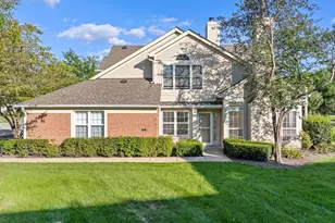 460 Mayflower Ln, Bartlett, IL 60103 - Photo 1