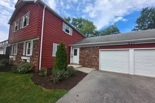 651 Woodhollow Ln, Buffalo Grove, IL 60089 - Photo 1