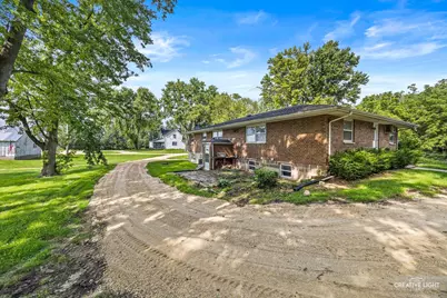 8N486 Thomas Road #A, Hampshire, IL 60140 - Photo 17