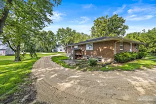 8N486 Thomas Rd, Hampshire, IL 60140 - Photo 17