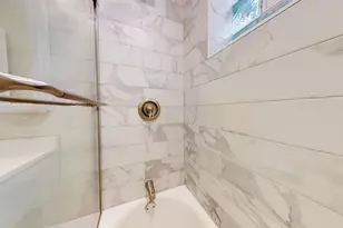 2402 N 76th Ct, Elmwood Park, IL 60707 - Photo 15