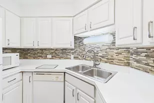 9514 W Lawrence Ave, Schiller Park, IL 60176 - Photo 21