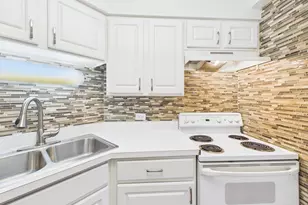 9514 W Lawrence Ave, Schiller Park, IL 60176 - Photo 19