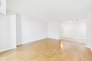 9514 W Lawrence Ave, Schiller Park, IL 60176 - Photo 7
