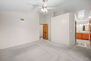 1173 Moonstone Run, Lake in the Hills, IL 60156 - Photo 23