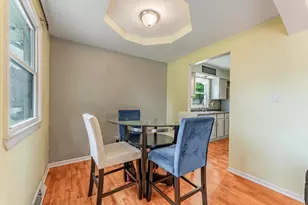 1721 Daisy St, Aurora, IL 60505 - Photo 7