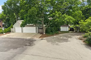 119 S Ellsworth St, Naperville, IL 60540 - Photo 29