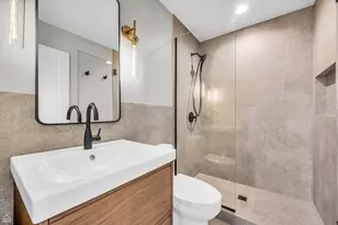 3701 W Dickens Ave, Chicago, IL 60647 - Photo 13